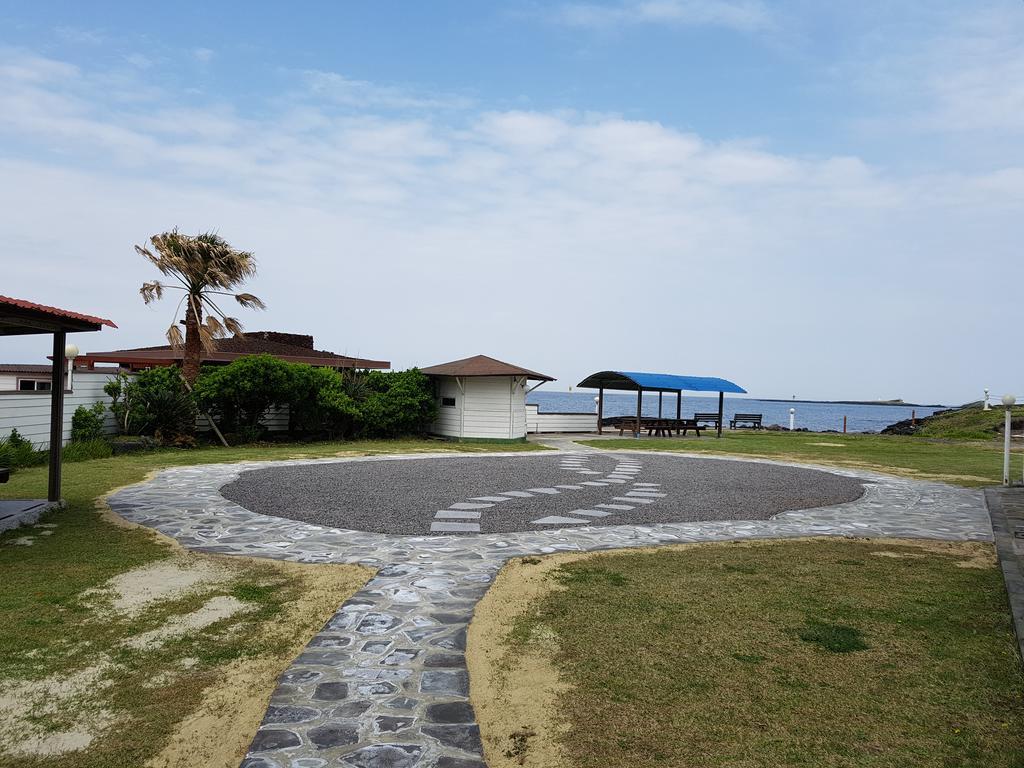 Park Beach Hotel เมืองเชจู ภายนอก รูปภาพ