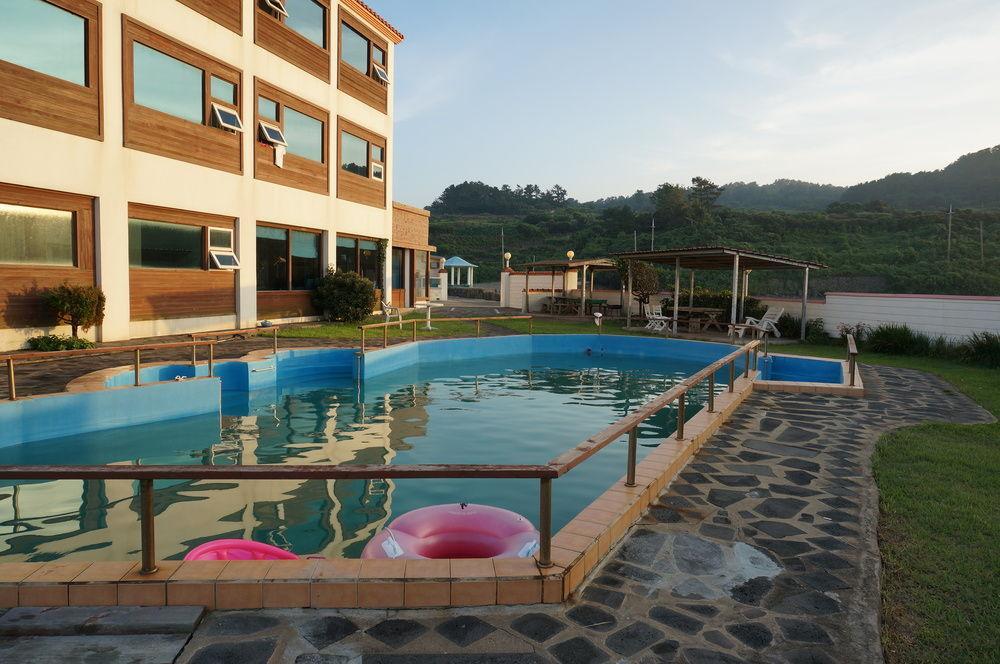 Park Beach Hotel เมืองเชจู ภายนอก รูปภาพ