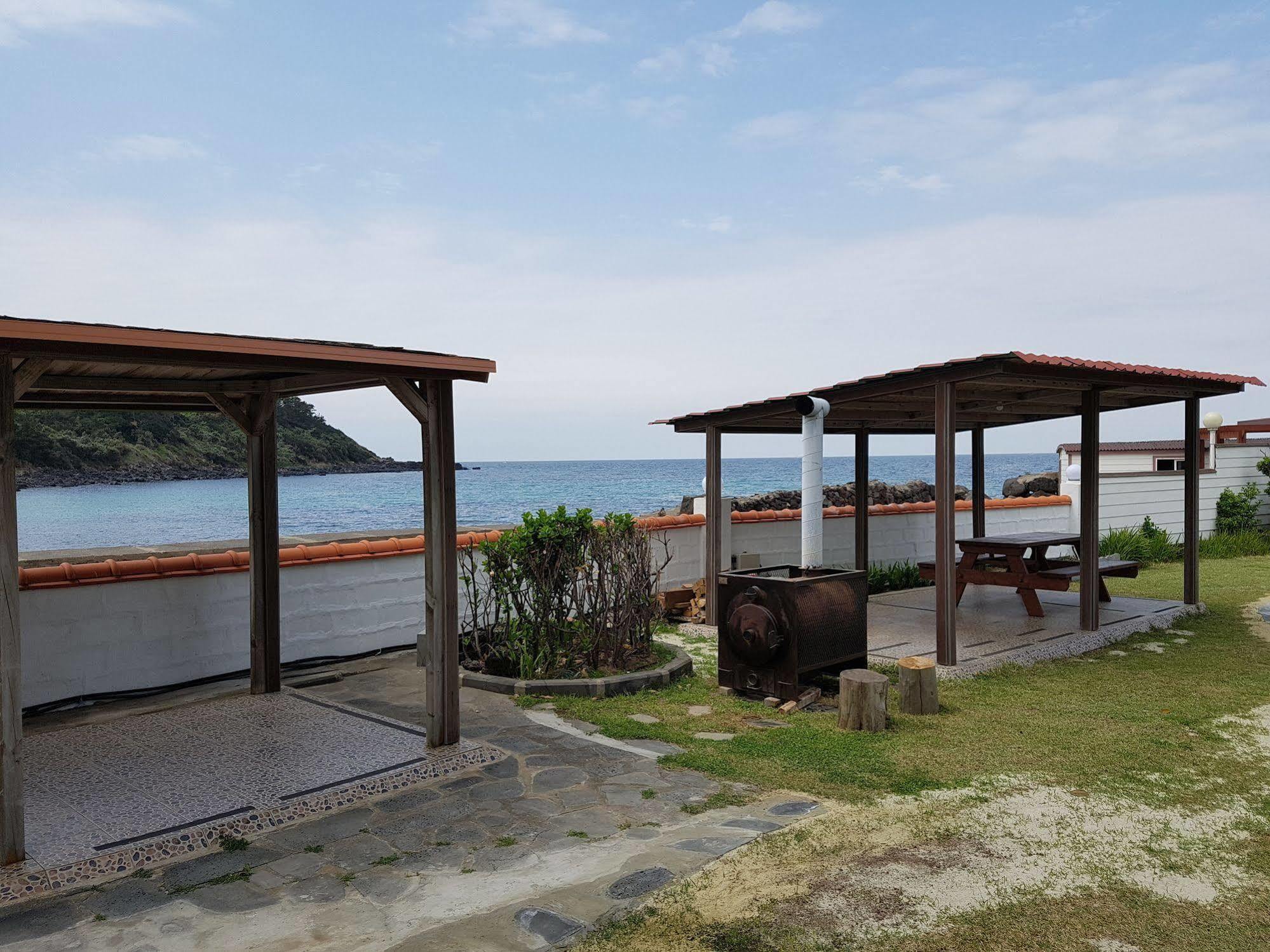 Park Beach Hotel เมืองเชจู ภายนอก รูปภาพ