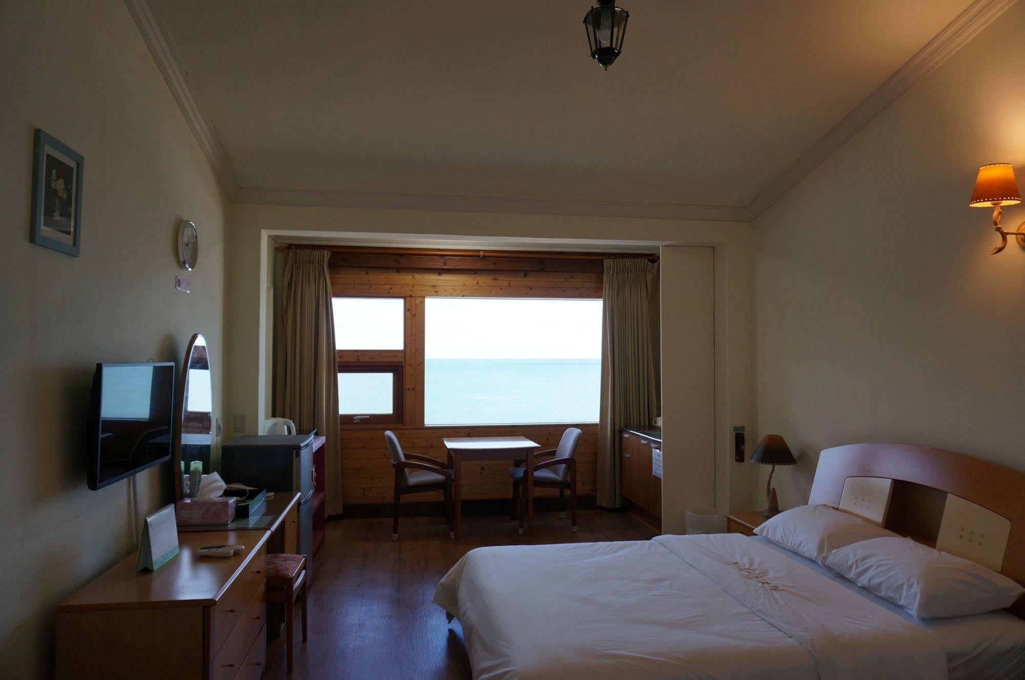 Park Beach Hotel เมืองเชจู ภายนอก รูปภาพ